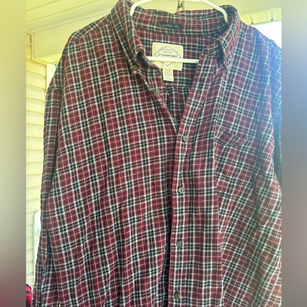 St John’s Bay men’s 2xl burgundy black flannel